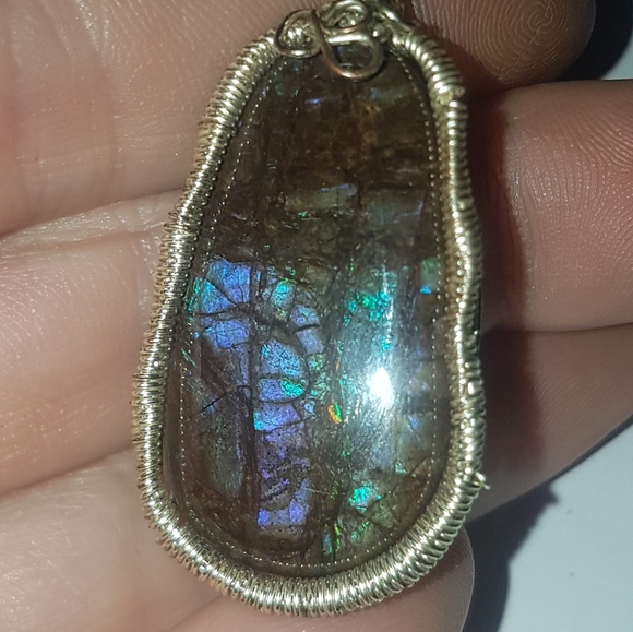 Ammolite  Pendant&Chain - Picture 17 of 17